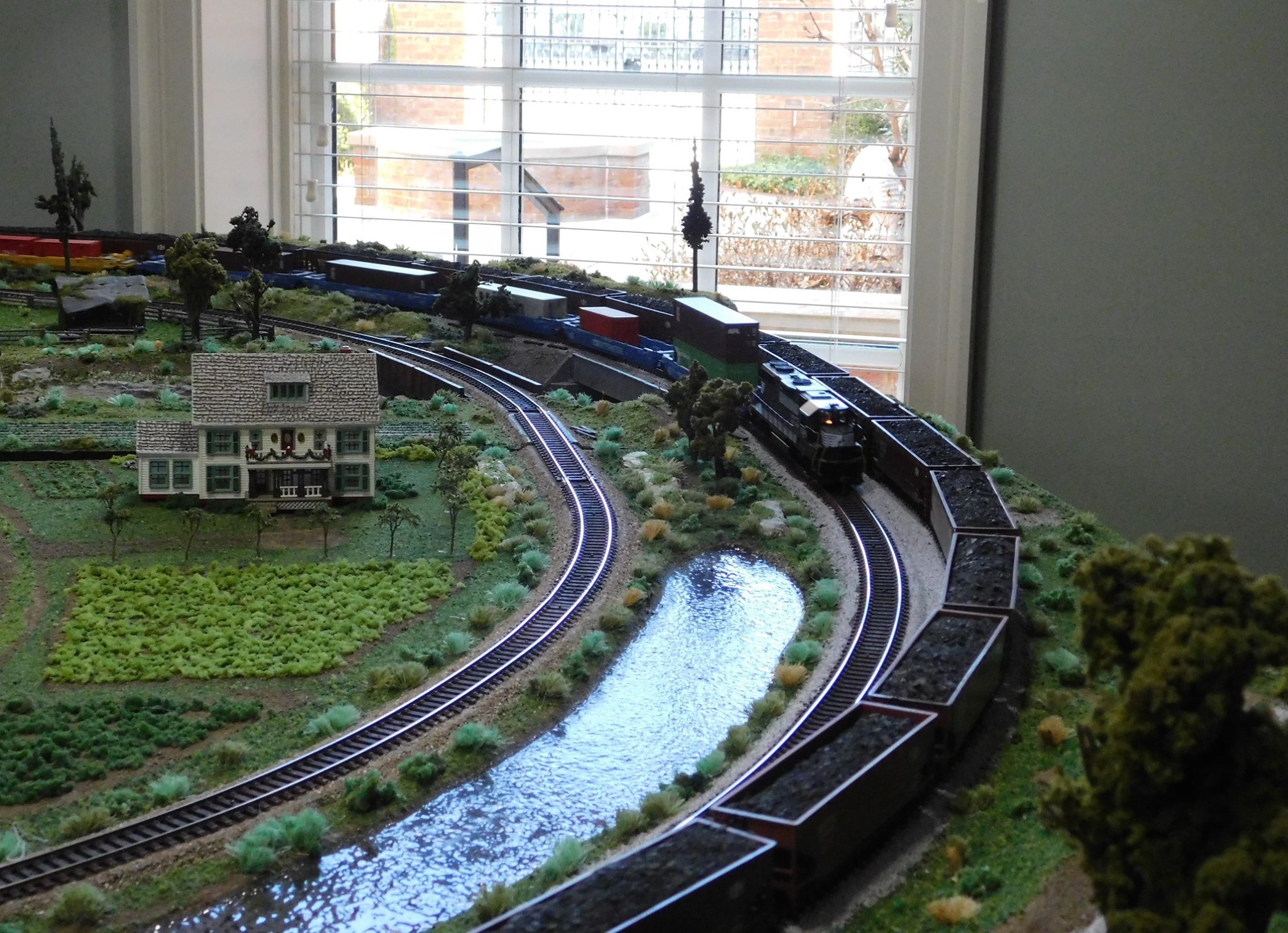 model trains 2